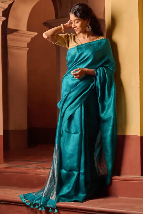 The ICH Bengal Elegance. Handwoven Soft Resham Matka Silk Saree - Peacock Teal - Image 4