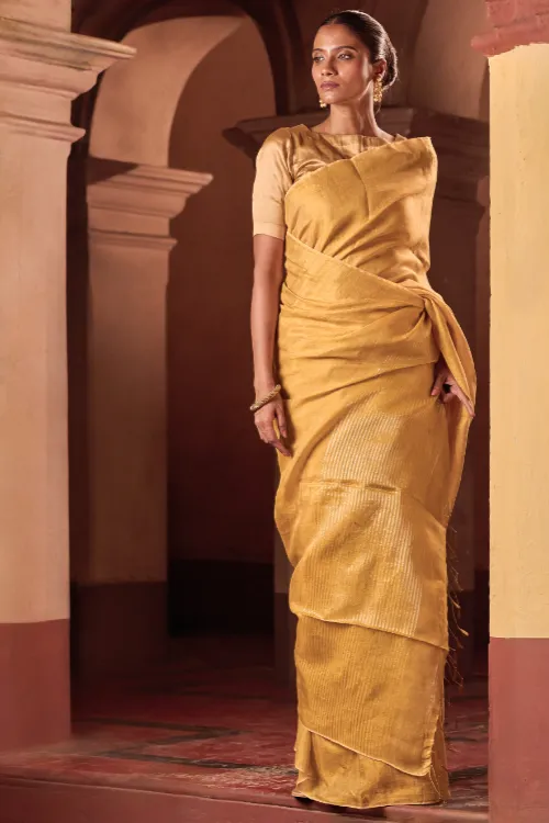 The ICH Bengal Elegance. Handwoven Tissue & Linen Saree - Golden Sand - Image 2