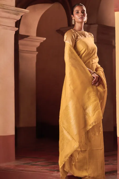 The ICH Bengal Elegance. Handwoven Tissue & Linen Saree - Golden Sand - Image 3