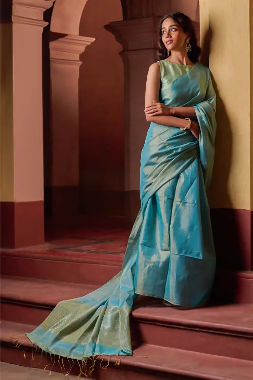 The ICH Bengal Elegance. Handwoven Tissue & Linen Saree - Mist Blue - Image 3