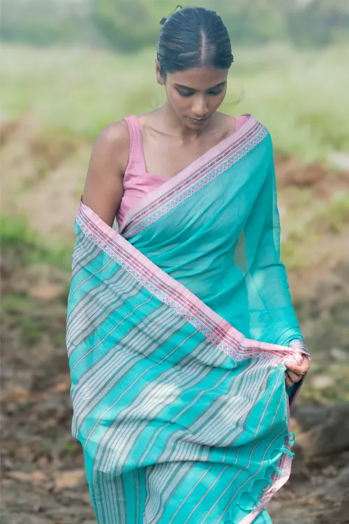 THE ICH Bengal Weaves. Handwoven Soft Cotton Saree - Lagoon Bloom - Image 2