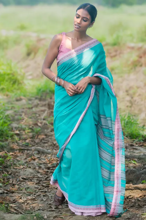THE ICH Bengal Weaves. Handwoven Soft Cotton Saree - Lagoon Bloom - Image 4