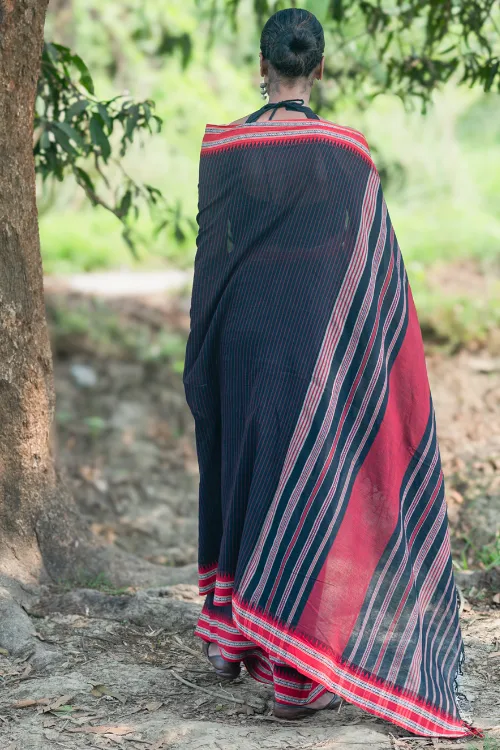 THE ICH Bengal Weaves. Handwoven Soft Cotton Saree - Midnight Ember - Image 4