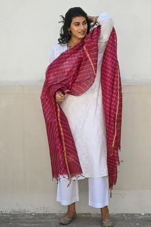 The ICH Exclusive Lehariya Chanderi Dupatta - Berry Blast - Image 3