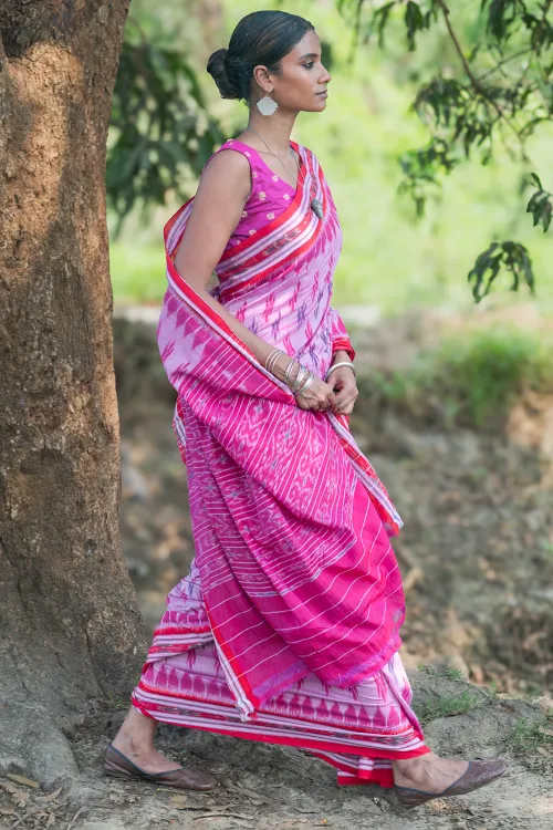 The ICH Sambalpuri Handwoven Ikat Soft Cotton Saree - Gul Bhag - Image 2