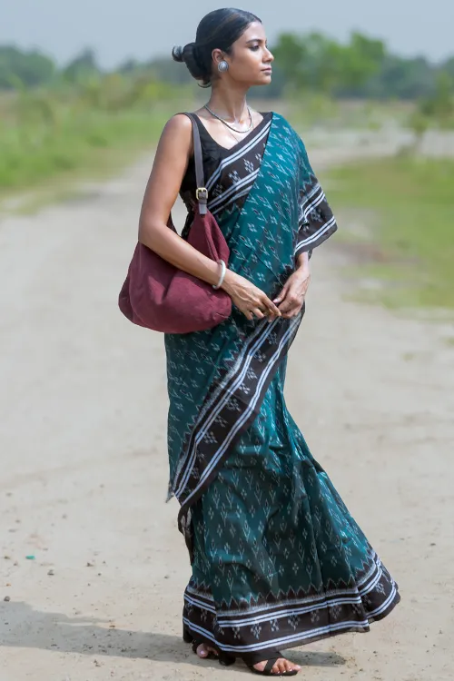 The ICH Sambalpuri Handwoven Ikat Soft Cotton Saree - Harit Tarang - Image 4