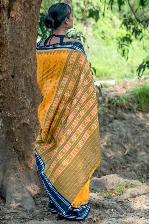 The ICH Sambalpuri Handwoven Ikat Soft Cotton Saree - Kanak Tarang - Image 3