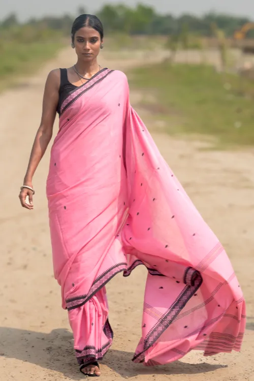 The ICH Sambalpuri Handwoven Ikat Soft Cotton Saree - Pankhuri - Image 3