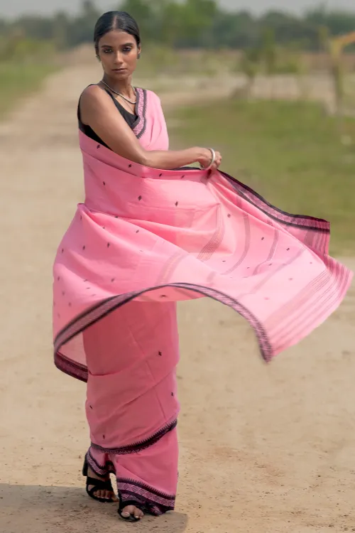 The ICH Sambalpuri Handwoven Ikat Soft Cotton Saree - Pankhuri - Image 4