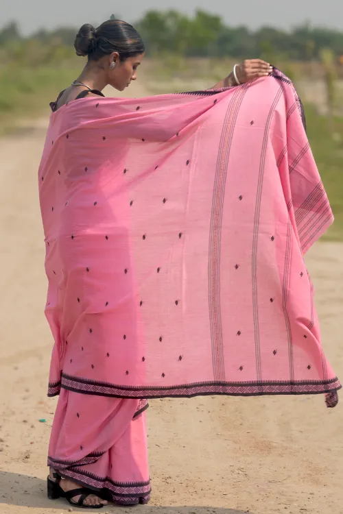 The ICH Sambalpuri Handwoven Ikat Soft Cotton Saree - Pankhuri - Image 6