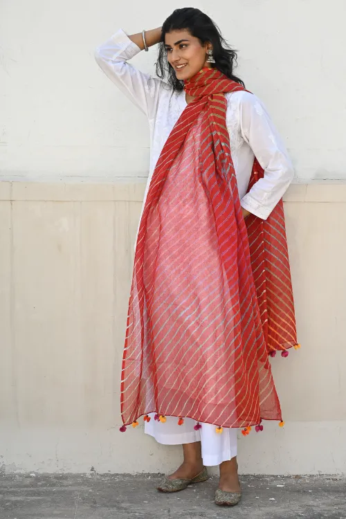 The ICH Soft Lehariya Kota Doria Cotton Dupatta - Scarlet Red - Image 3