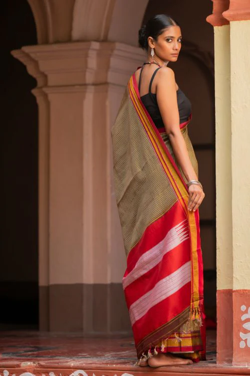TICH Deccan Elegance. Maharashtrian Small Checks Lugadi Saree - Kesar Katha - Image 3