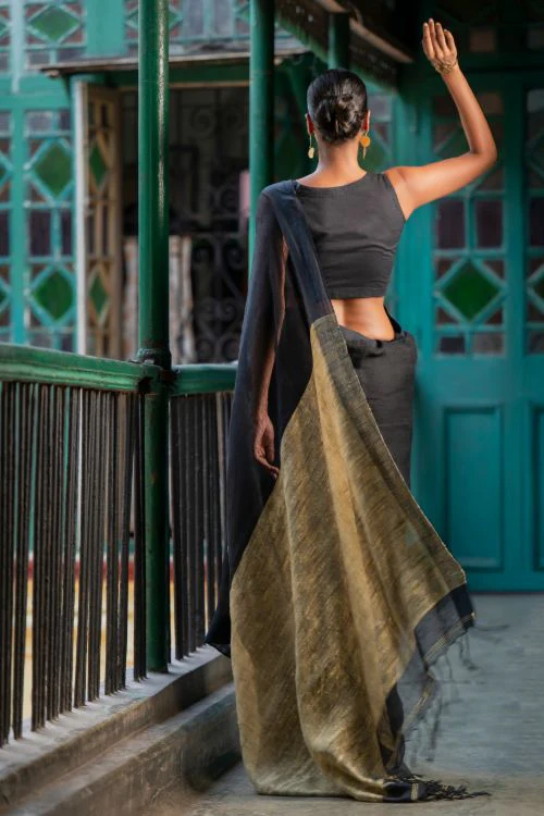 TICH Elegant Handwoven Bengal Linen Saree - Charcoal Dusk - Image 5