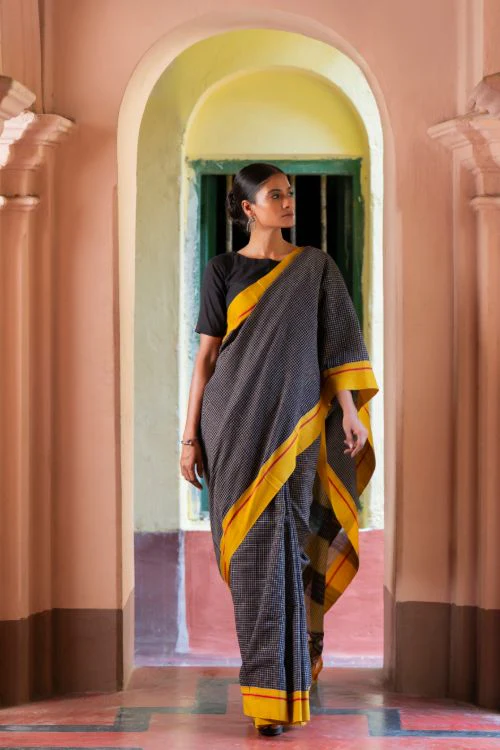 TICH Ethnic Elegance. Handwoven Pateda Aanchu Saree - Aenugudi - Image 3
