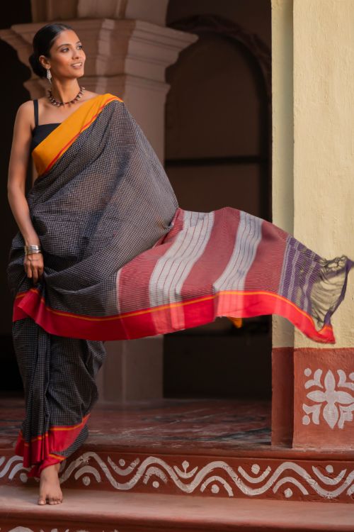 TICH Ethnic Elegance. Handwoven Pateda Aanchu Saree - KaviRekha - Image 5