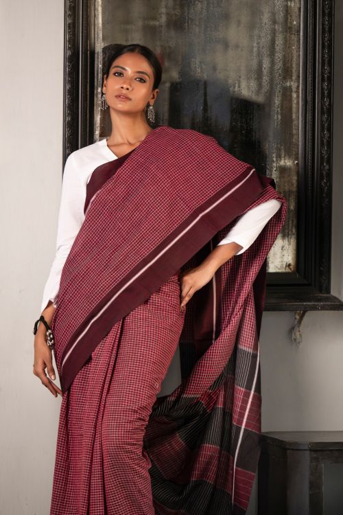 TICH Ethnic Elegance. Handwoven Pateda Aanchu Saree - Semmani - Image 2