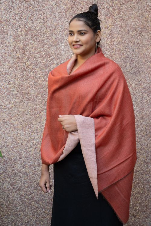TICH Exclusive Reversible Soft Kashmiri Wool Stole - Pale Pink & Pale Red - Image 2