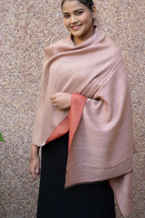 TICH Exclusive Reversible Soft Kashmiri Wool Stole - Pale Pink & Pale Red - Image 3