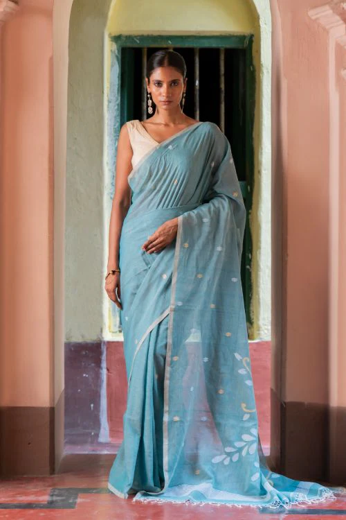 TICH Exclusive Soft Handwoven Bengal Cotton Jamdani Saree - Blue Raga - Image 5