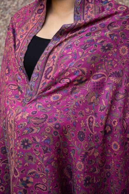 TICH Fine, Soft Kashmiri Kani Pattern Wool Stole - Deep Pink Paisley - Image 2