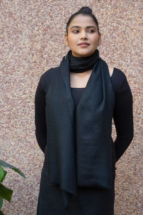 TICH Fine, Soft Kashmiri Plain Wool Stole - Classic Black - Image 4