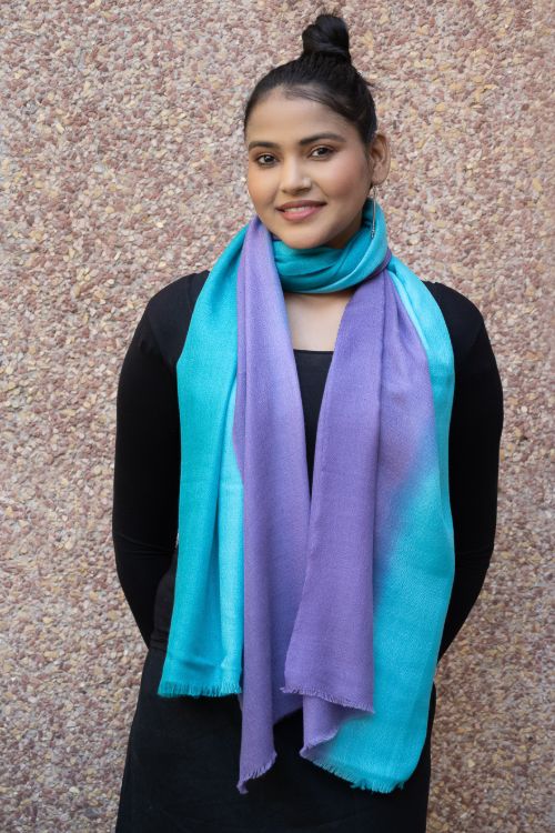 TICH Fine, Soft Kashmiri Shaded Wool Stole - Mauve & Turquoise - Image 4