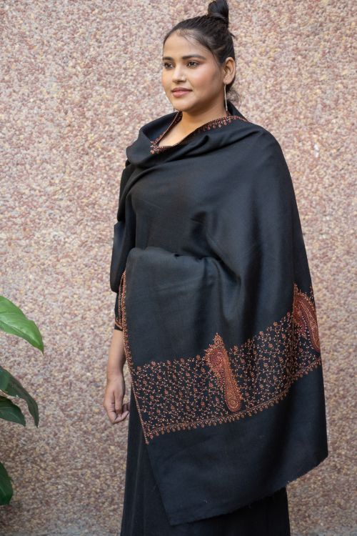TICH Fine Sozni Hand Embroidered Pure Wool Stole - Black Paisley - Image 3