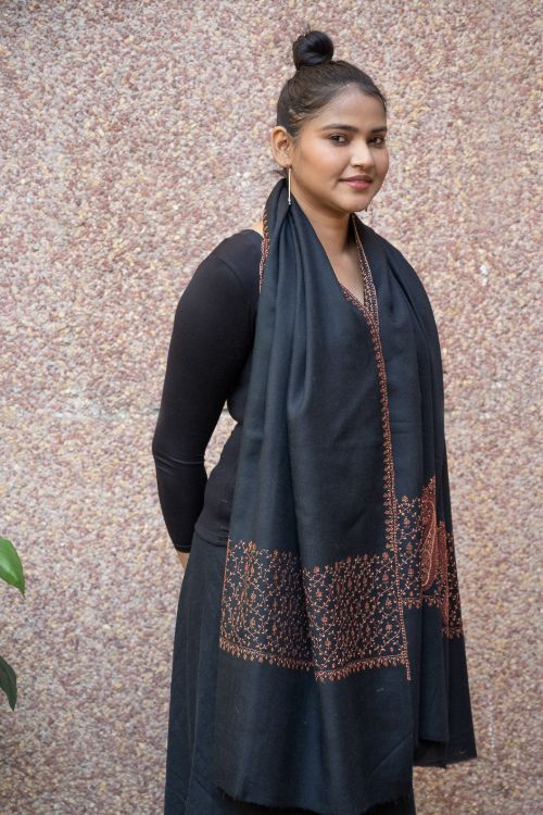 TICH Fine Sozni Hand Embroidered Pure Wool Stole - Black Paisley - Image 5