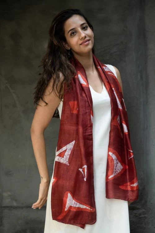 TICH Light & Elegant Silk Batik Stole - Red Abstract - Image 3