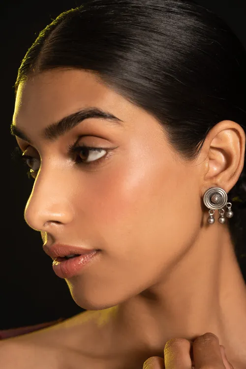 TICH Pure Silver Traditional Maharashtrian Earrings -  Bindu Mandal - Image 2