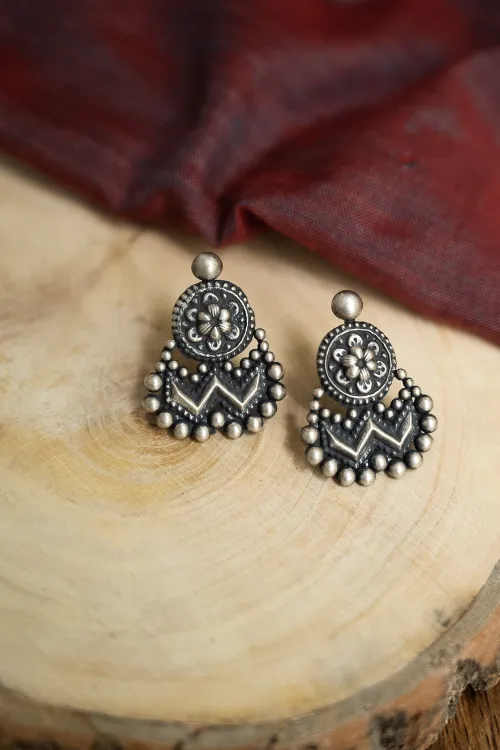 TICH Pure Silver Traditional Maharashtrian Earrings - Chandra-Tilak - Image 2