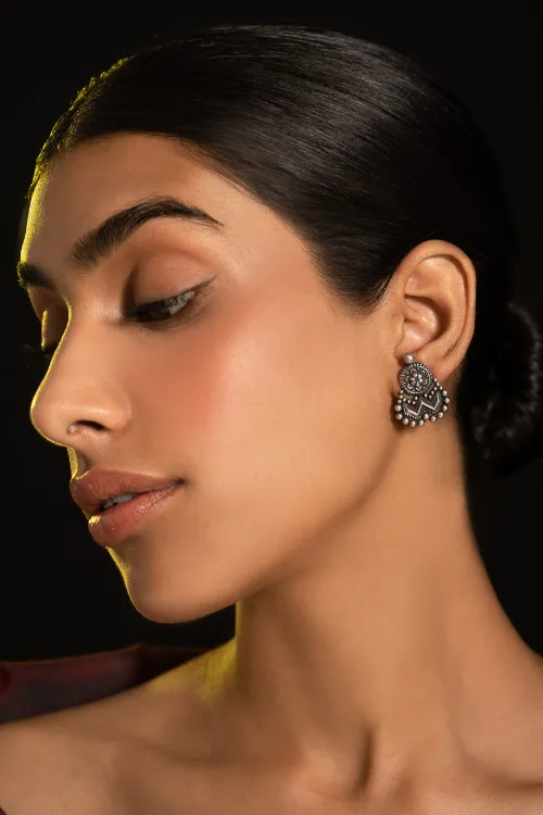 TICH Pure Silver Traditional Maharashtrian Earrings - Chandra-Tilak - Image 3