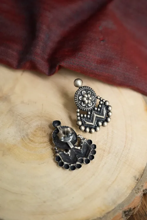 TICH Pure Silver Traditional Maharashtrian Earrings - Chandra-Tilak - Image 4