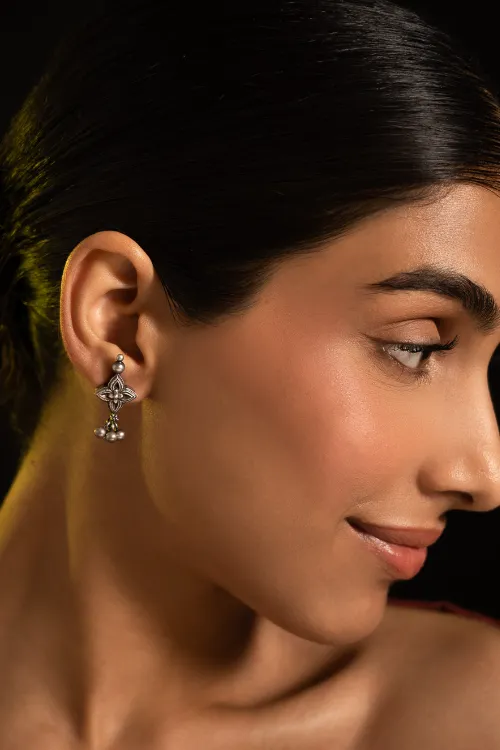 TICH Pure Silver Traditional Maharashtrian Earrings - Tara?gan Studs