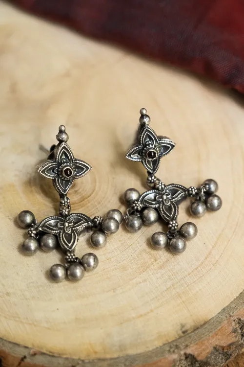 TICH Pure Silver Traditional Maharashtrian Earrings - Taraveli - Image 2