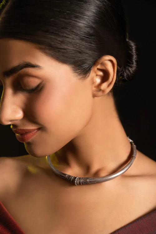 TICH Pure Silver Traditional Maharashtrian Neckpiece - Classic Hasli - Image 4