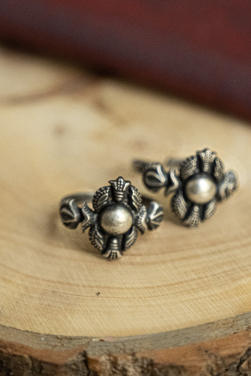 TICH Pure Silver Traditional Maharashtrian Toe Rings - Sohali (Set Of 2) - Image 3