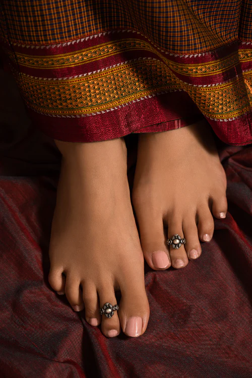 TICH Pure Silver Traditional Maharashtrian Toe Rings - Sohali (Set Of 2) - Image 4