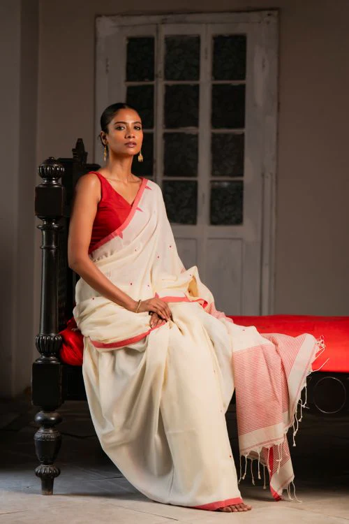TICH Soft & Light. Handwoven Bengal Cotton Saree - Classic Hues - Image 7