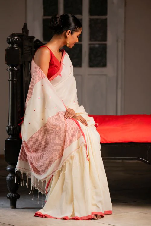 TICH Soft & Light. Handwoven Bengal Cotton Saree - Classic Hues - Image 9