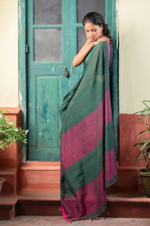TICH Soft & Light. Handwoven Bengal Cotton Saree - Garden Noir - Image 6