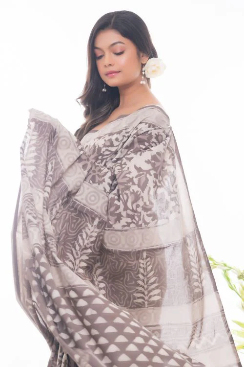 TICH Summer Classics. Dabu Block Printed Cotton Saree - Dull White & Brown Leaves - Image 6