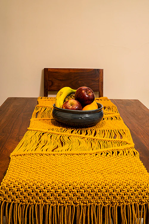 One 'O' Eight Knots Twist and Twill Hand-Knotted 100% Cotton Table Runner