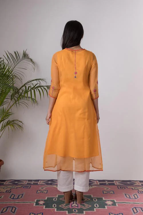 Urmul 'Aaesha'Hand Embroidered Yellow kotta doriya kurta . 3pc set (kurta along with slip and pant ) - Image 3