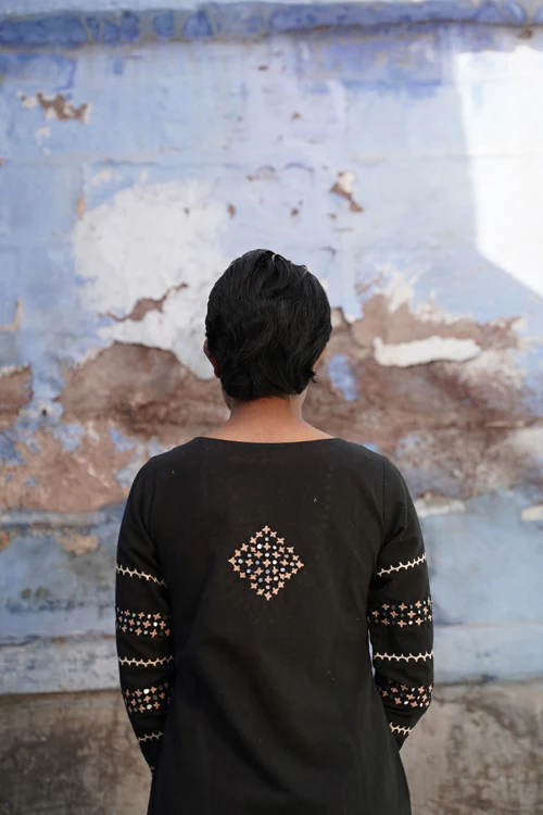 Urmul 'AFSOON' Handloom  Kurti set (Kurti,Pant) - Image 5