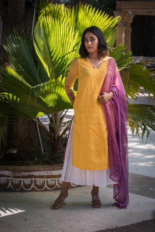 Urmul 'Alisha'Hand Embroidered yellow kotta doriya kurta . 2pc set (kurta and dupatta) - Image 4