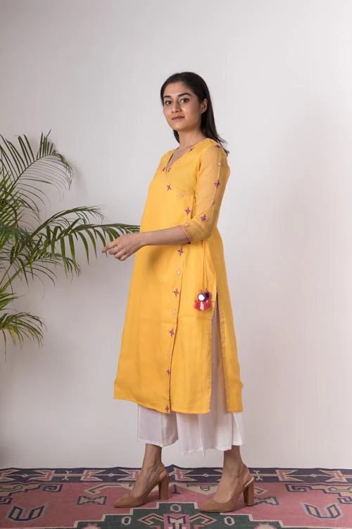 Urmul 'Alisha'Hand Embroidered yellow kotta doriya kurta . 2pc set (kurta and dupatta) - Image 5
