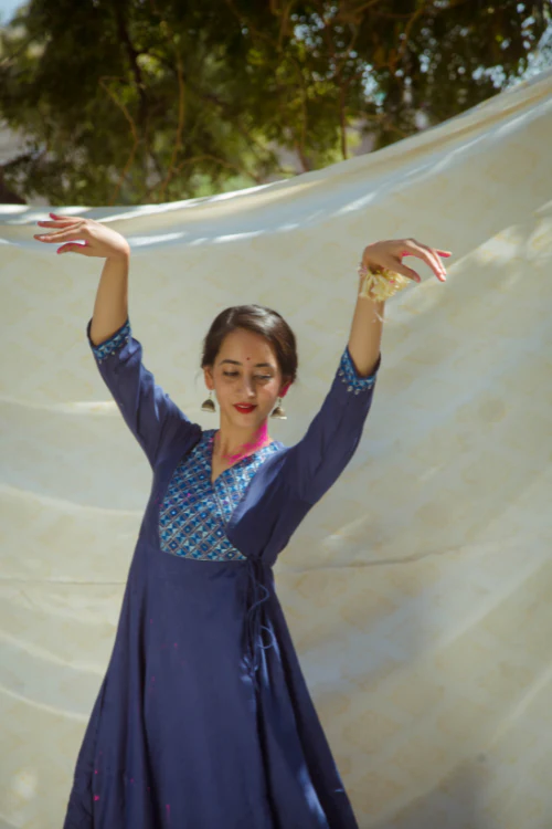 Urmul 'Bavari' Sitara'  Kurti (2Pc Kurta And Pant  ) - Image 3
