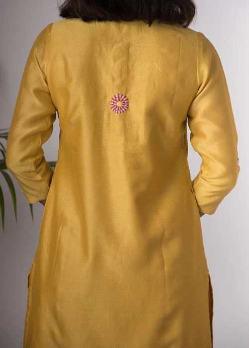 Urmul 'Champa'Hand Embroidered Ochre chanderi kurta . 2pc set (kurta and dupatta) - Image 5