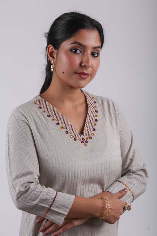 Urmul Desert Crafts- "Gulshan" Cotton Straight Kurta - Image 4